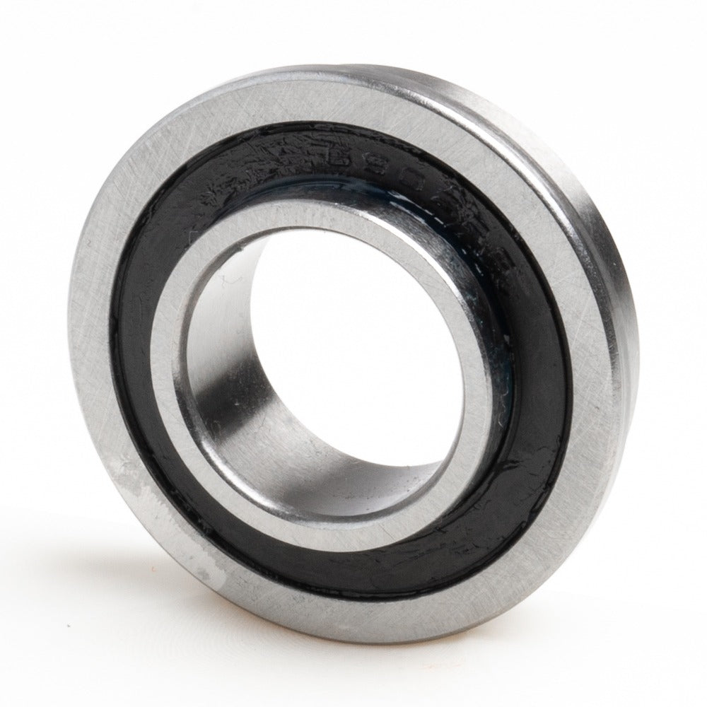 Metal F6902 MAX-EB bearing on a white background